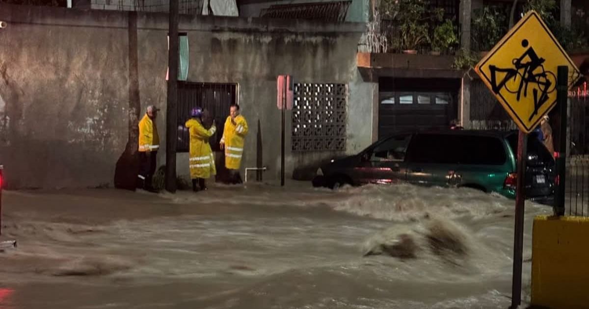 Lluvias torrenciales causan rescates y daños en Ciudad Victoria