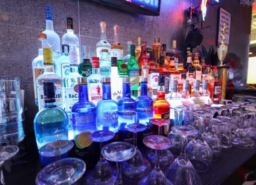 Casi 4 mil negocios no han renovado permiso de alcohol