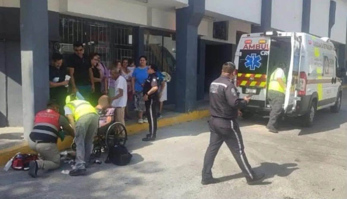 Una mujer de 87 años murió tras ser atropellada frente al Auditorio Municipal de Tampico; el conductor huyó del lugar.
