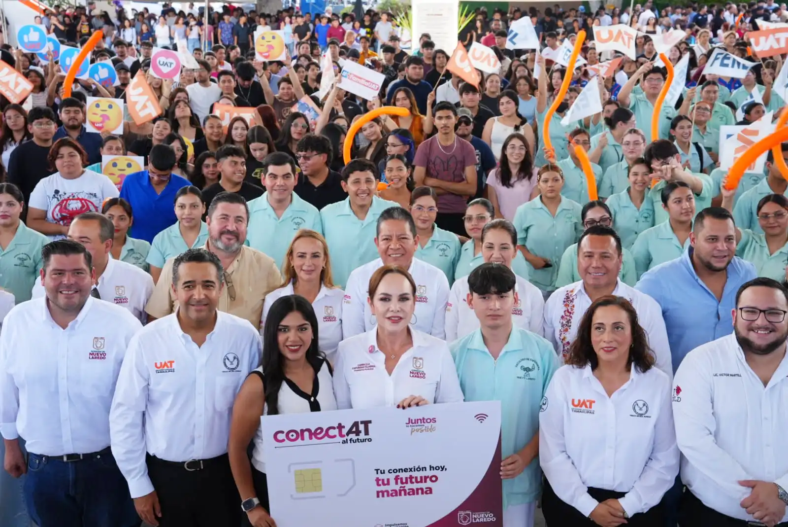 Carmen Lilia Canturosas marca precedente en Tamaulipas con ConéctAT: conectividad móvil gratuita para 10 mil universitarios