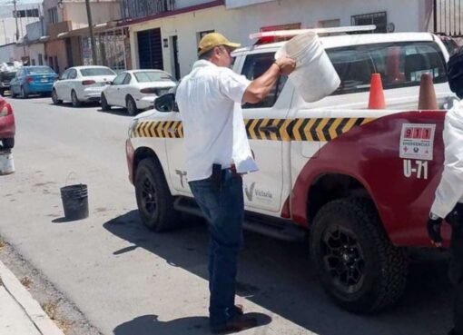 Retira Tránsito objetos usados para apartar lugares en Ciudad Victoria