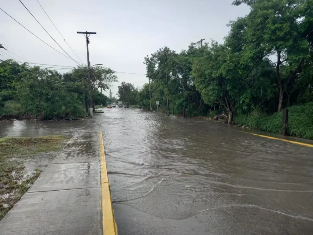 Lluvias en el sur de Tamaulipas dejan encharcamientos en cuatro colonias